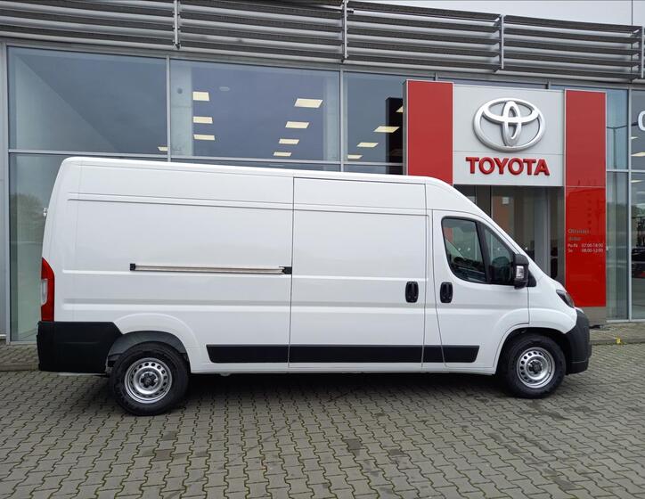 Toyota Proace Max 6