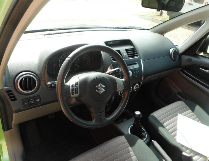 Suzuki SX4 Hatchback 1,6 l 79 kw