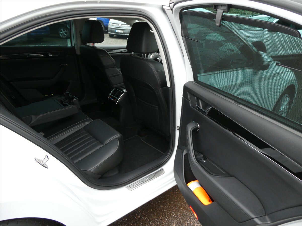 Škoda Superb Sedan / Limuzína 2,0 l 110 kw