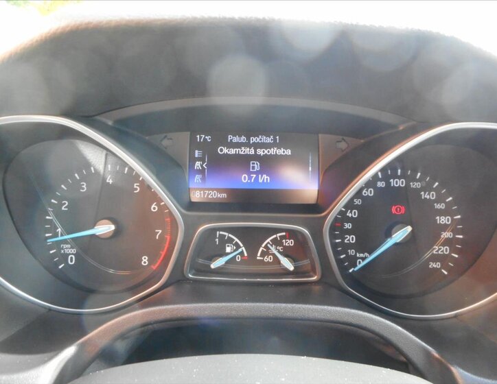 Ford Focus Kombi 999,0 92 kw