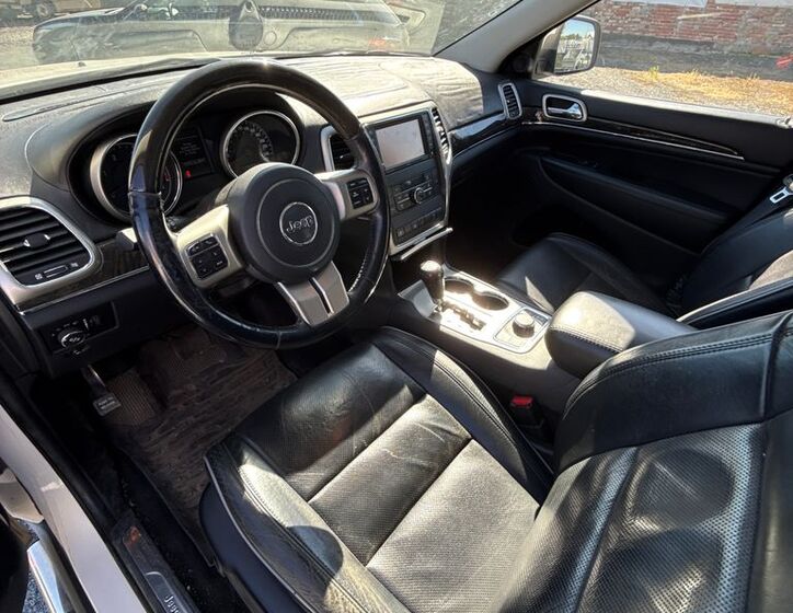 Jeep Grand Cherokee 23