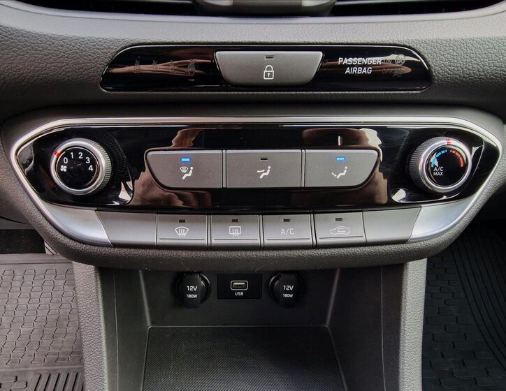 Hyundai i30 Kombi 1,6 l 85 kw