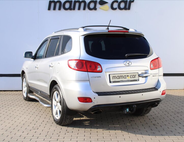 Hyundai Santa Fe SUV / Terénní 2,2 l 114 kw