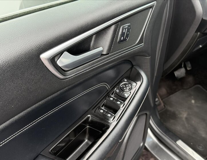 Ford Edge SUV 2,0 l 154 kw