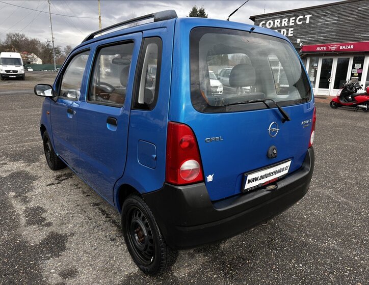 Opel Agila Hatchback 973,0 43 kw