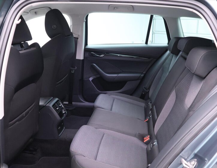 Škoda Octavia Kombi 999,0 81 kw