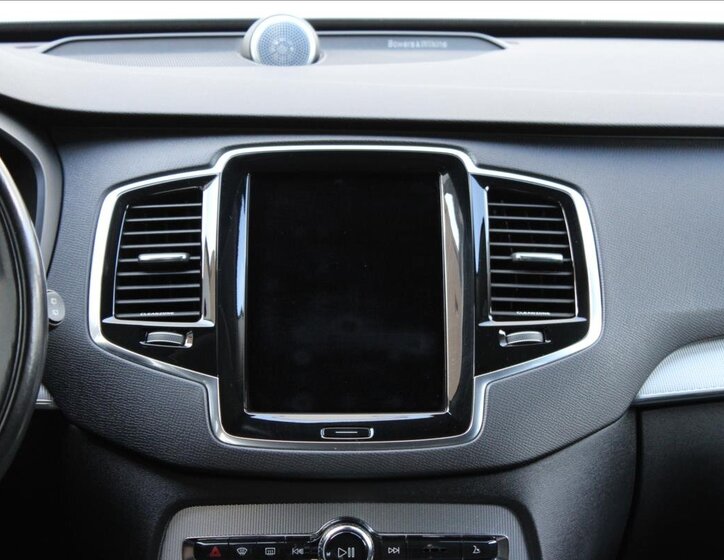 Volvo XC90 SUV / Terénní 2,0 l 165 kw