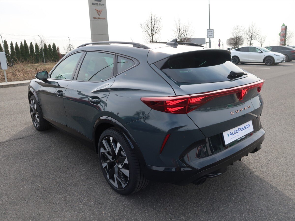 Cupra Formentor SUV / Terénní 2,0 l 195 kw
