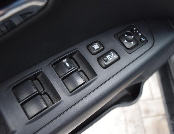 Citroën C-Crosser 32