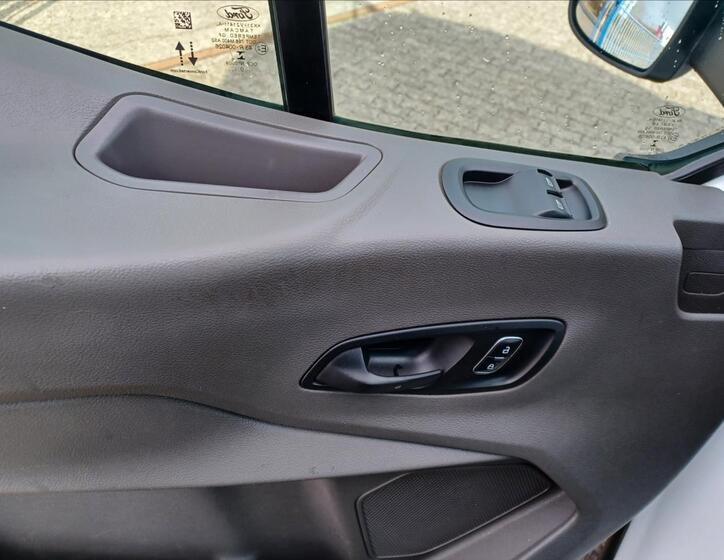 Ford Transit 7