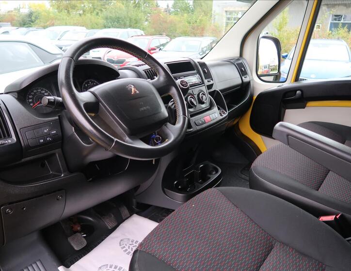 Peugeot Boxer 9