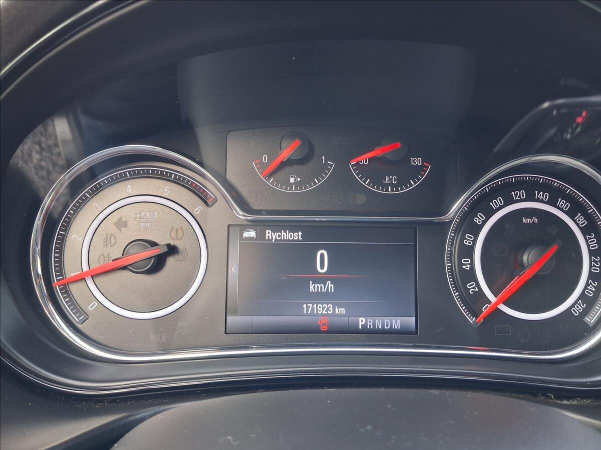 Opel Insignia Kombi 2,0 l 120 kw