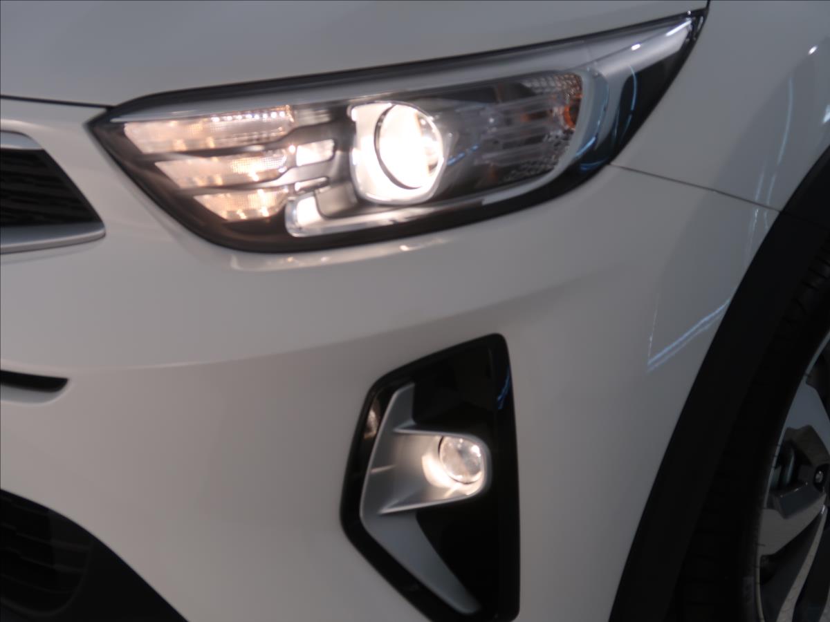 KIA Stonic SUV 1,2 l 57 kw