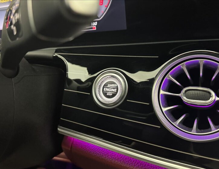 Mercedes-Benz CLS Sedan / Limuzína 3,0 l 320 kw