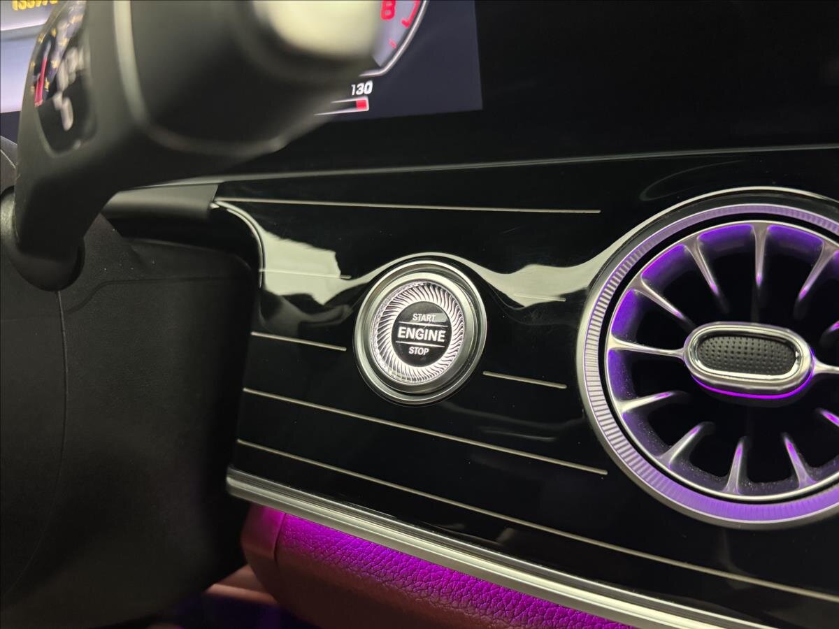 Mercedes-Benz CLS Sedan / Limuzína 3,0 l 320 kw