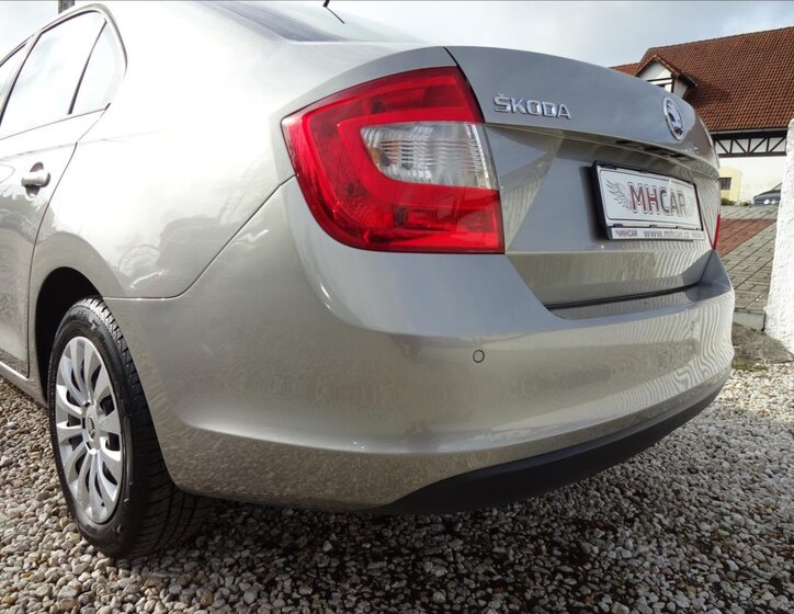 Škoda Rapid Sedan / Limuzína 1,2 l 66 kw