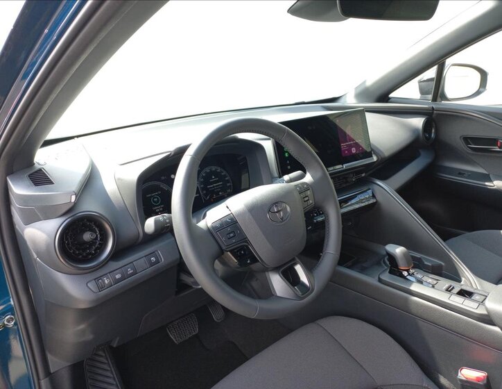 Toyota C-HR Hatchback 2,0 l 111 kw