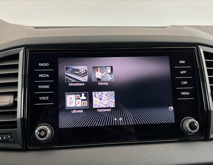 Škoda Karoq SUV / Terénní 1,5 l 110 kw