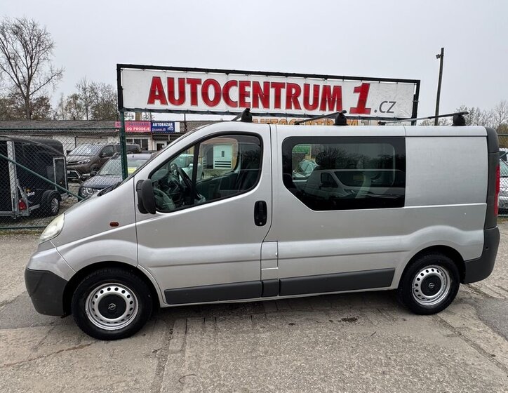 Opel Vivaro VAN / Minibus 2,0 l 84 kw