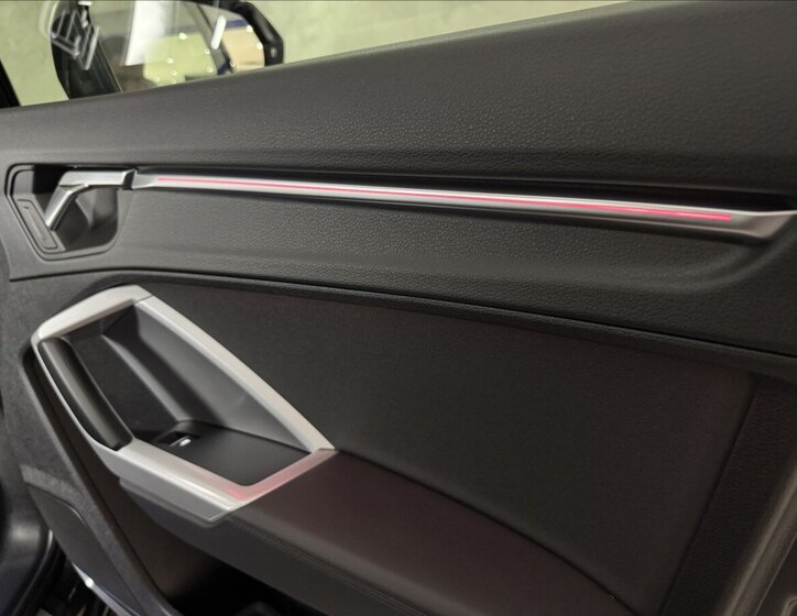 Audi Q3 SUV 2,0 l 140 kw