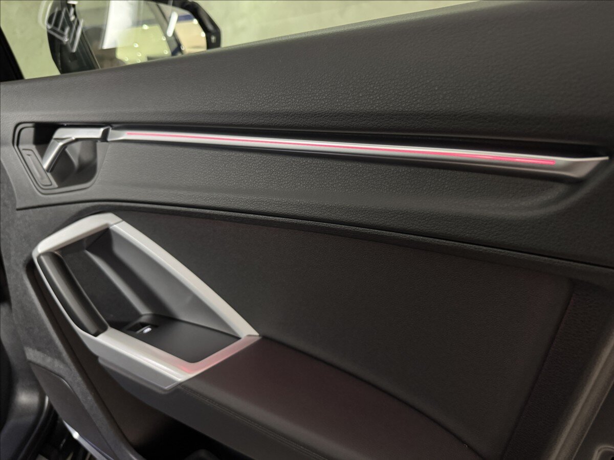 Audi Q3 SUV 2,0 l 140 kw