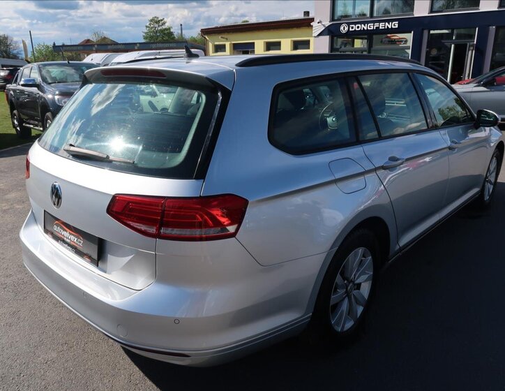 Volkswagen Passat Kombi 2,0 l 110 kw