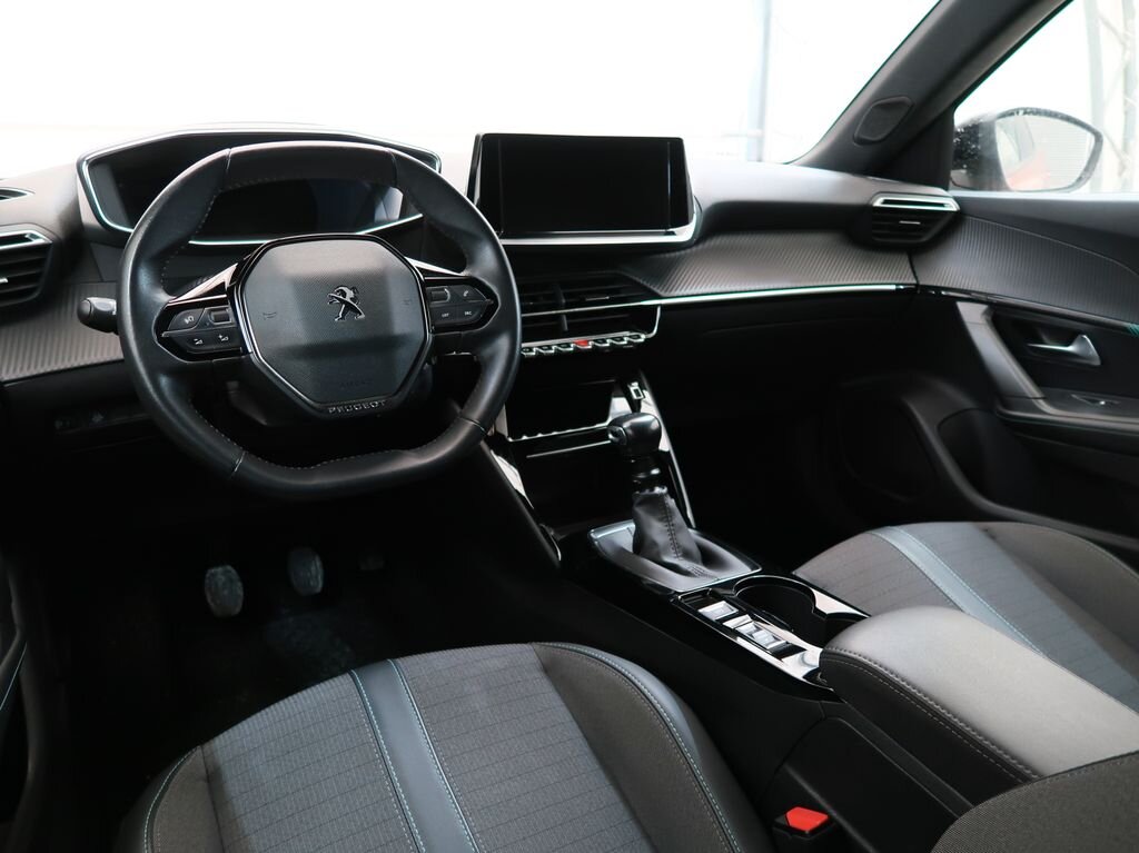 Peugeot 2008 SUV 1,2 l 74 kw