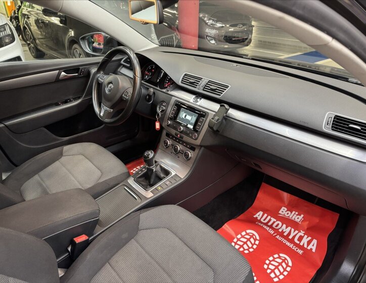 Volkswagen Passat Kombi 2,0 l 103 kw