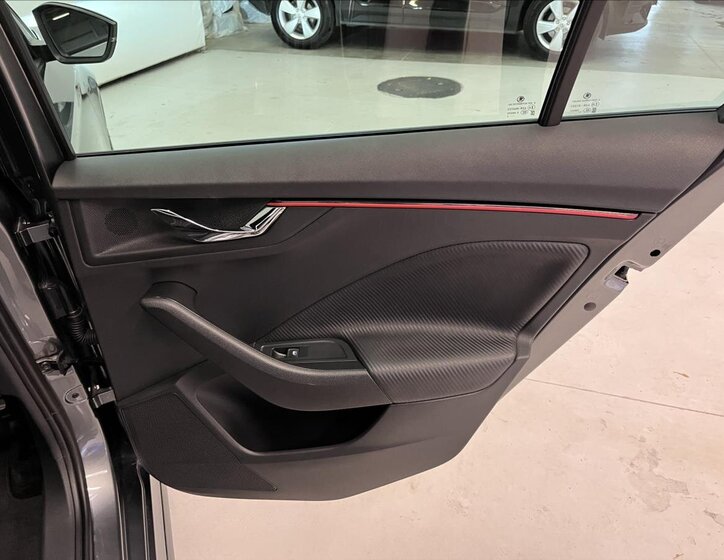 Škoda Kamiq SUV 1,5 l 110 kw