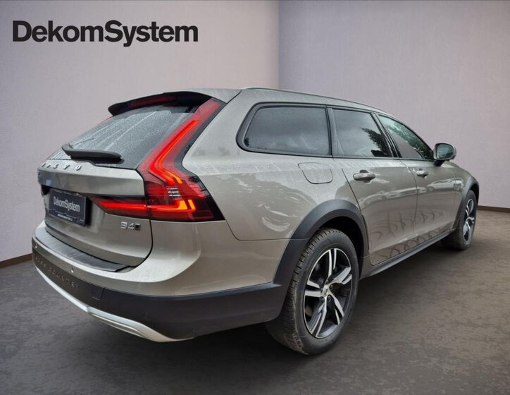 Volvo V90 Kombi 2,0 l 145 kw