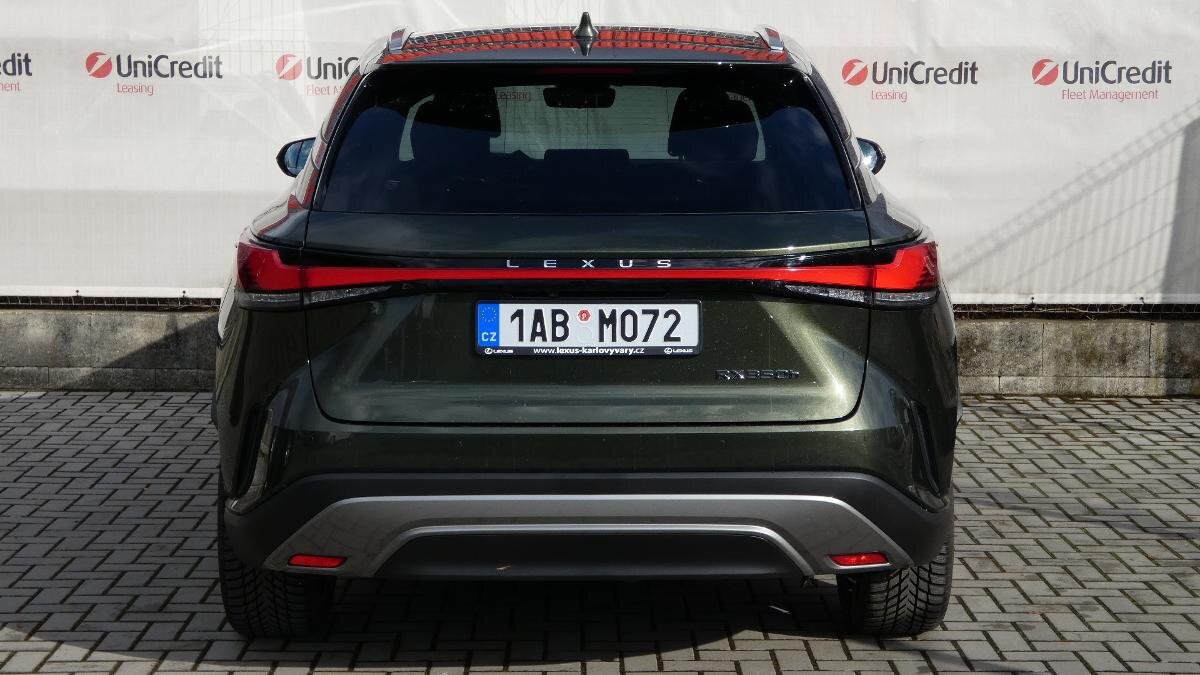 Lexus RX 350h SUV / Terénní 2,5 l 140 kw