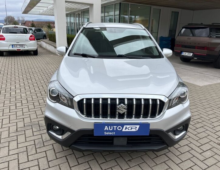 Suzuki SX4 S-Cross SUV / Terénní 998,0 82 kw