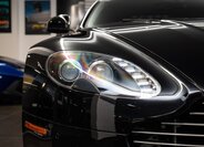 Aston Martin Vantage 17
