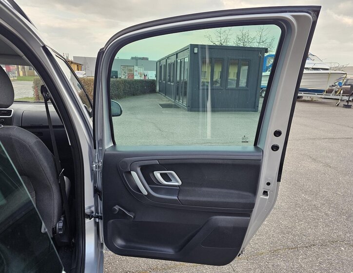 Škoda Roomster Ostatní 1,6 l 77 kw