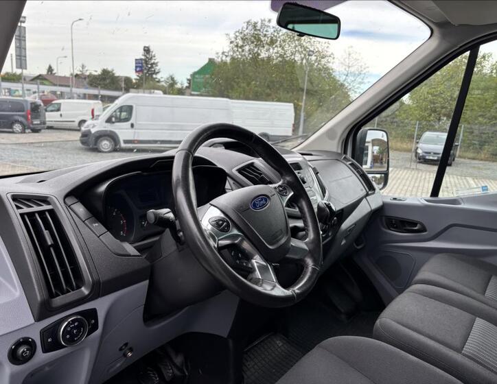 Ford Transit 10