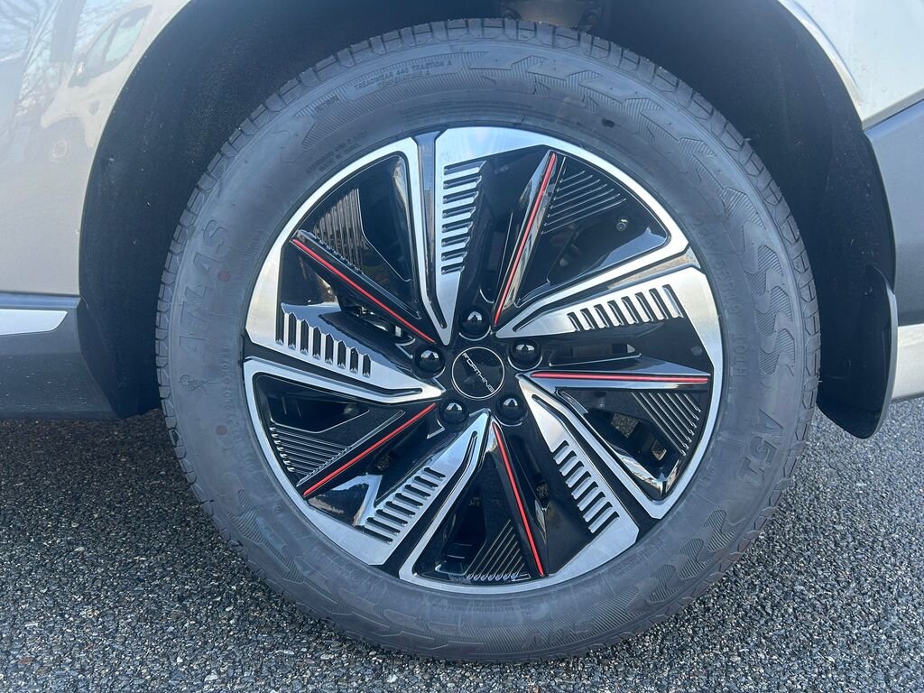 Dongfeng Ostatní SUV / Terénní 1,5 l 180 kw