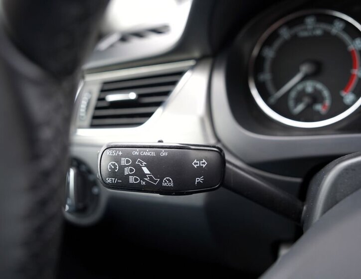 Škoda Rapid Sedan / Limuzína 999,0 70 kw