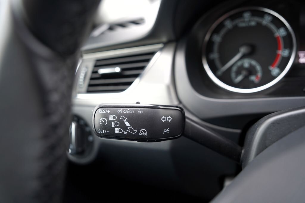 Škoda Rapid Sedan / Limuzína 999,0 70 kw