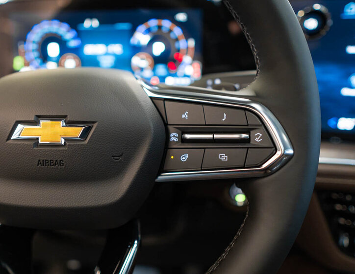 Chevrolet Suburban SUV 6,2 l 313 kw