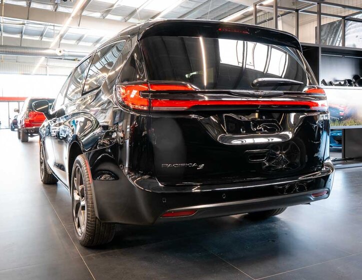 Chrysler Pacifica MPV 3,6 l 221 kw