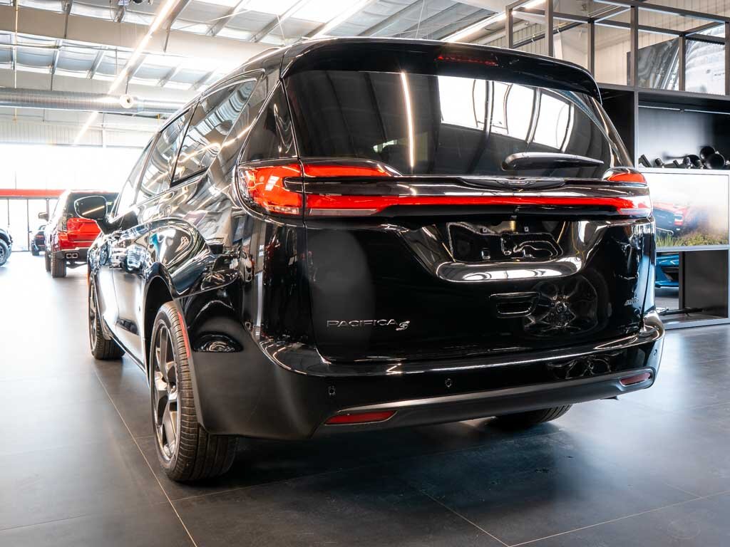 Chrysler Pacifica MPV 3,6 l 221 kw