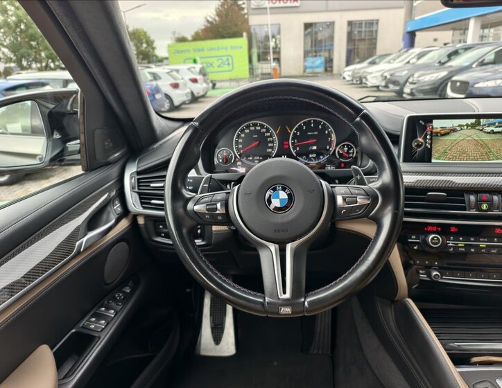 BMW X6 SUV 4,4 l 423 kw