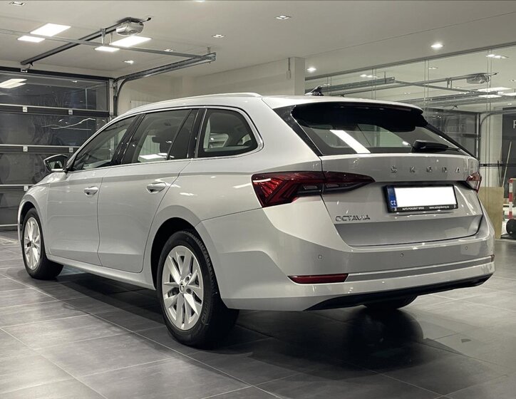 Škoda Octavia Kombi 2,0 l 85 kw