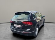 Volkswagen Tiguan 7
