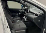 Toyota Corolla Cross 9