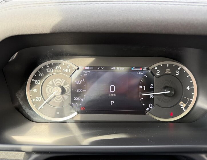 Land Rover Defender SUV / Terénní 3,0 l 221 kw