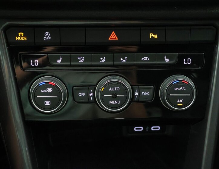 Volkswagen T-Roc SUV 1,5 l 110 kw