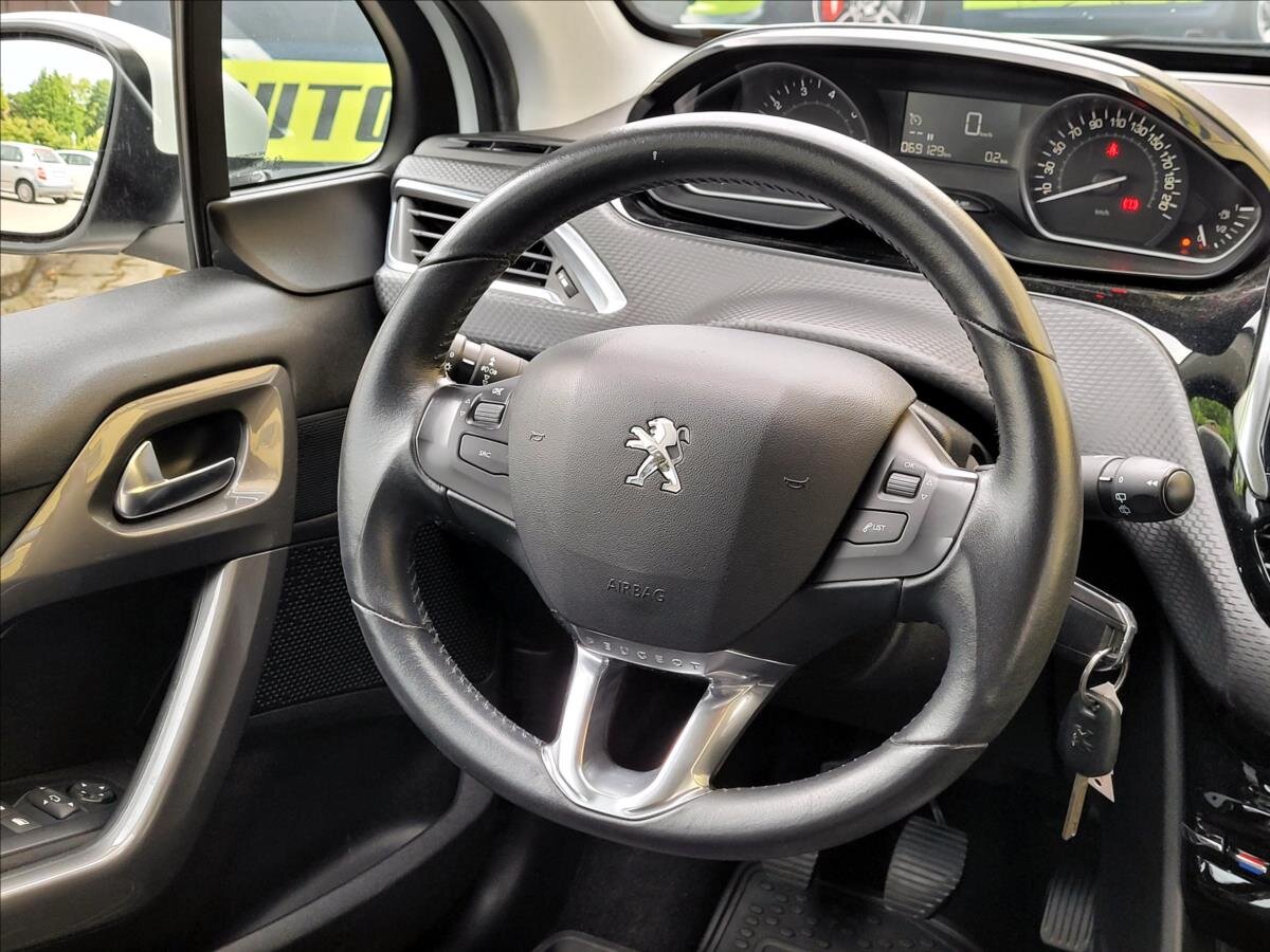 Peugeot 2008 SUV / Terénní 1,2 l 60 kw