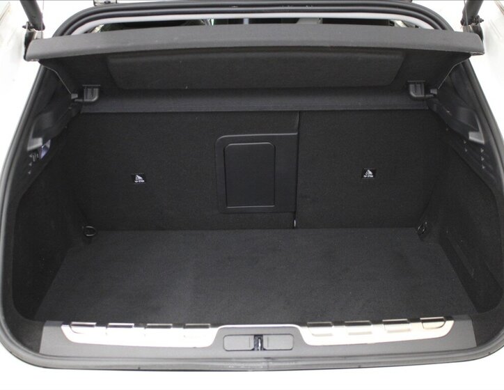 DS Automobiles DS4 SUV / Terénní 1,6 l 165 kw