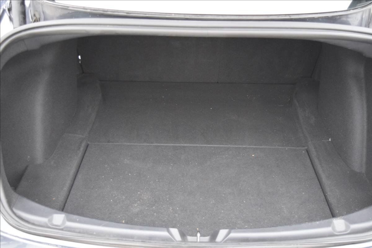 Tesla Model 3 Sedan 0,0 366 kw